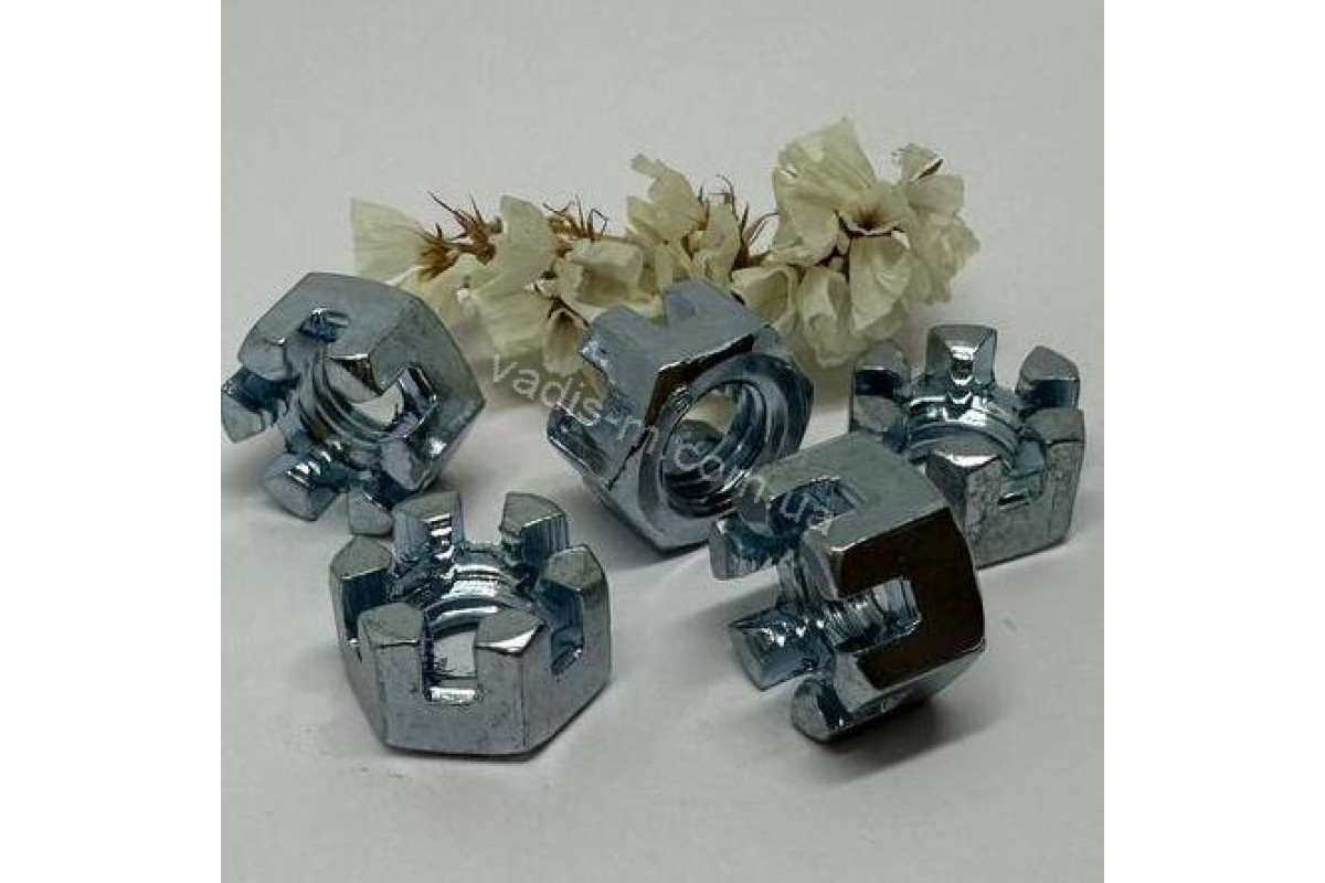 DIN 937 A4 Гайка корончатая низкая