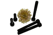 DIN 912 12,9 Болт з циліндричною головкою і внутрішнім шестигранником, дрібний крок різьби