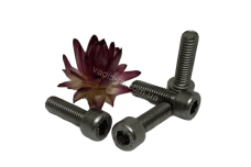 DIN 912 A5 Болт з циліндричною головкою і внутрішнім шестигранником