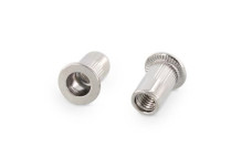 AN 315 A4 Клепальна гайка з плоским буртиком рифлена відкрита AN 315 A4 Клепальна гайка з плоским буртиком рифлена відкрита