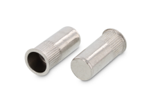 ART 1022 A2 Клепальна гайка з потайним зменшеним буртиком рифлена закрита ART 1022 A2 Клепальна гайка з потайним зменшеним буртиком рифлена закрита