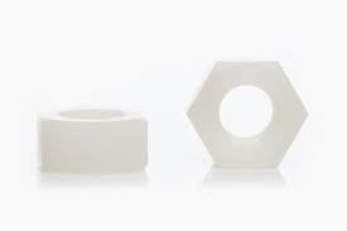 DIN 555 поліамід Гайка шестигранна